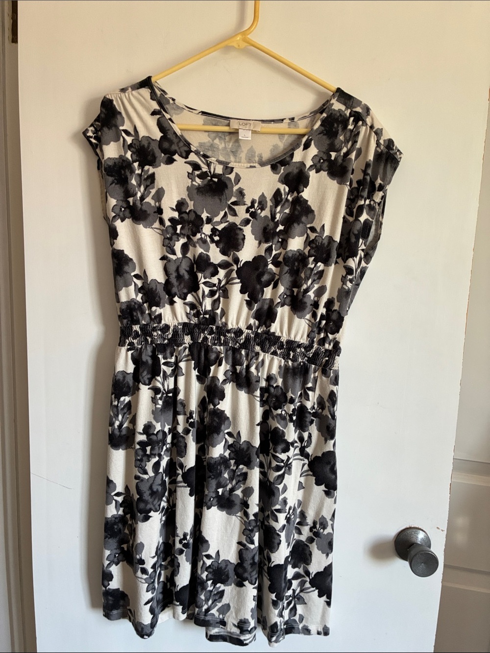 LOFT Black and White Floral cotton blend Dress